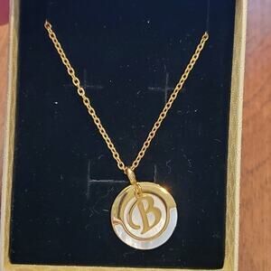 ‎INITIAL NECKLACE